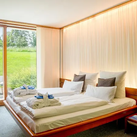 ホテル Marina Am Starnberger 4*